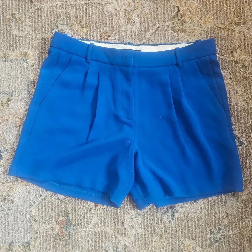 J. Crew blue dress shorts sz 6 with 4.5" inseam